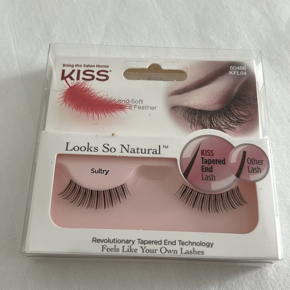 False Eyelashes (2) sets - Picture 3 of 5